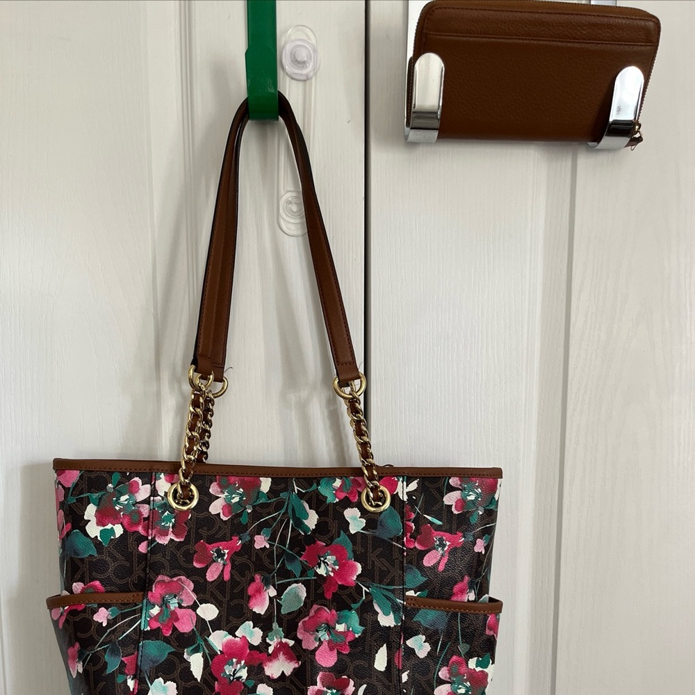 Calvin Klein flower purse and wallet set